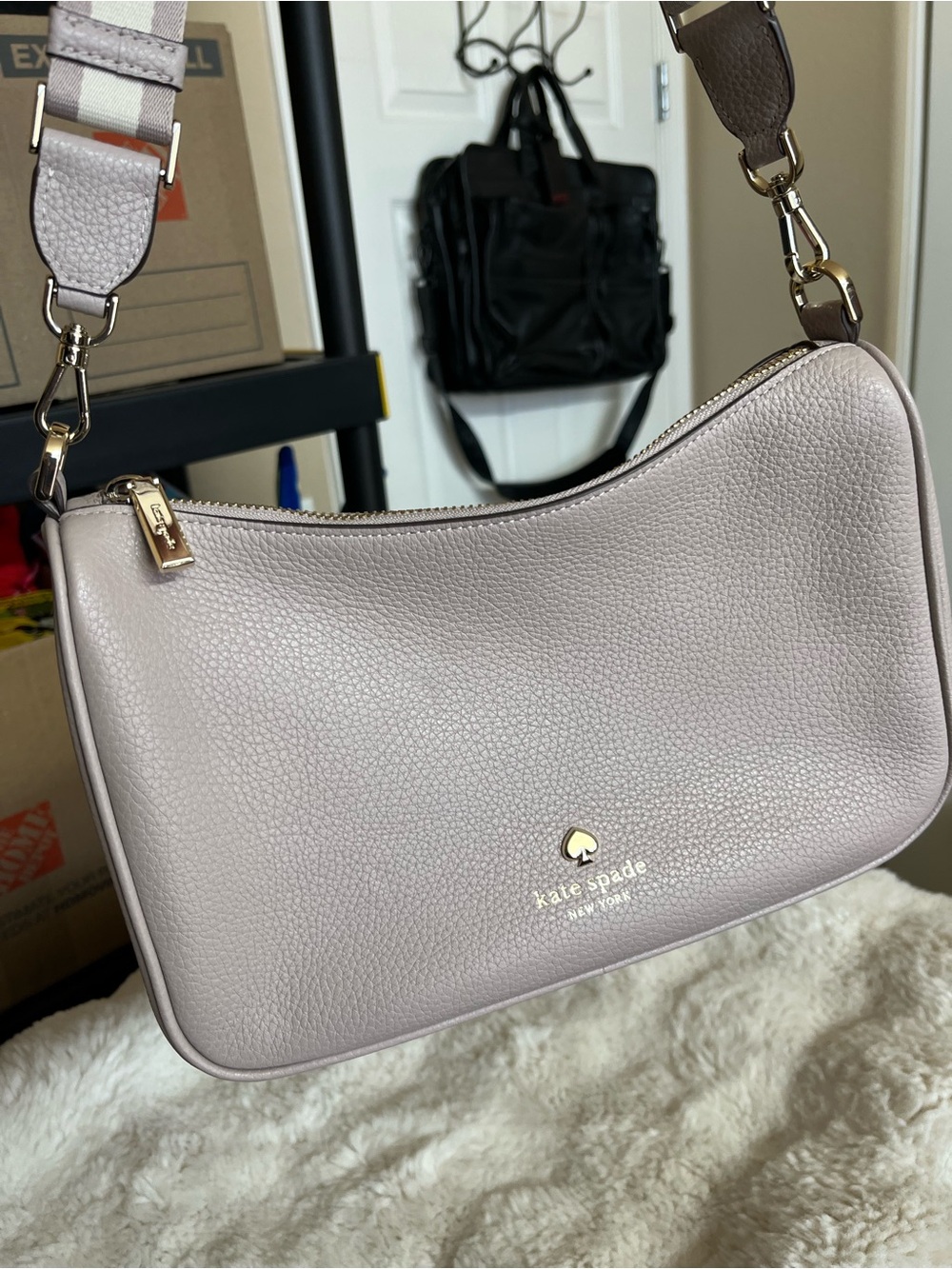 Kate Spade Pebbled Leather Shoulder Bag Grey with Gold Hardware EUC - Picture 2 of 14